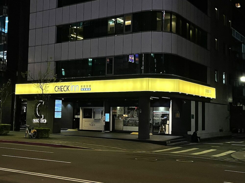 Фото Check inn Taipei Nanjing