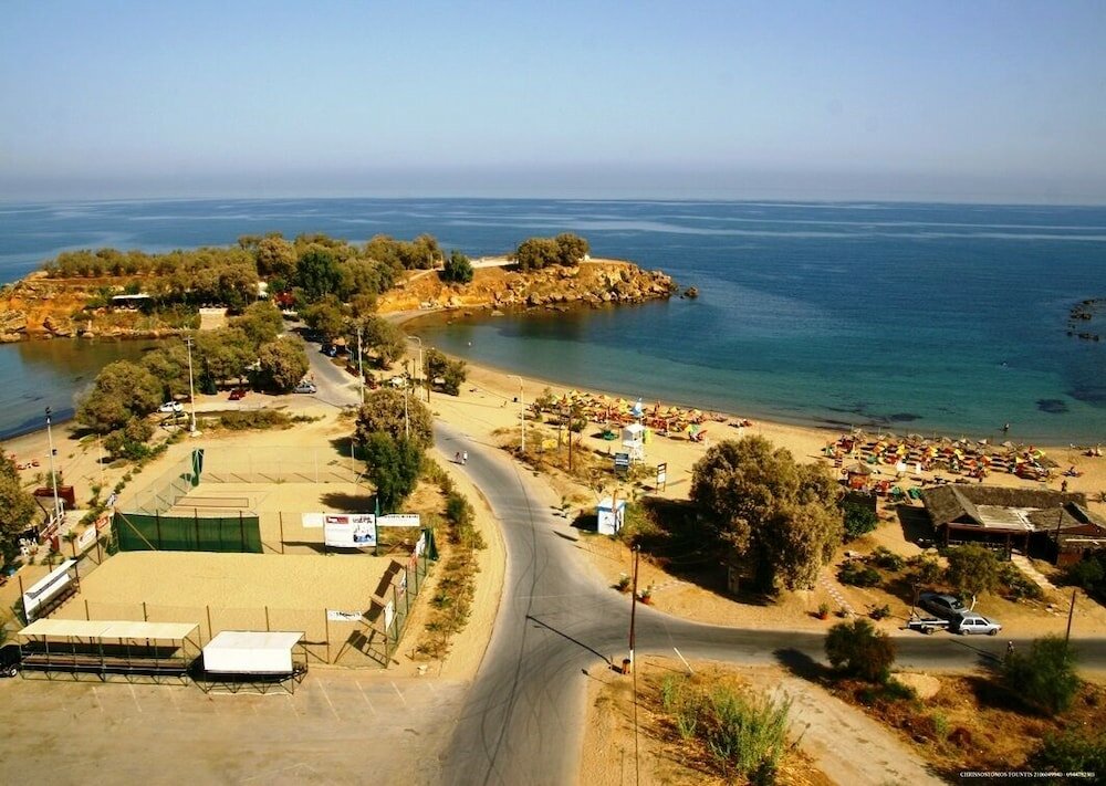 Фото Yakinthos Hotel