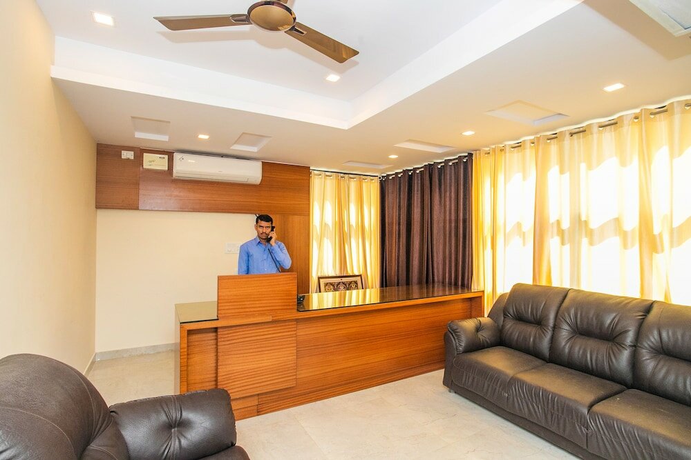 Фото Oyo 18836 Orchid Suites