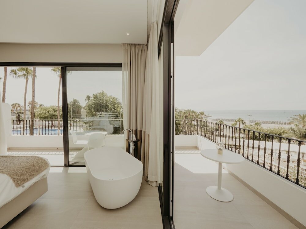 Фото Comfy Studios