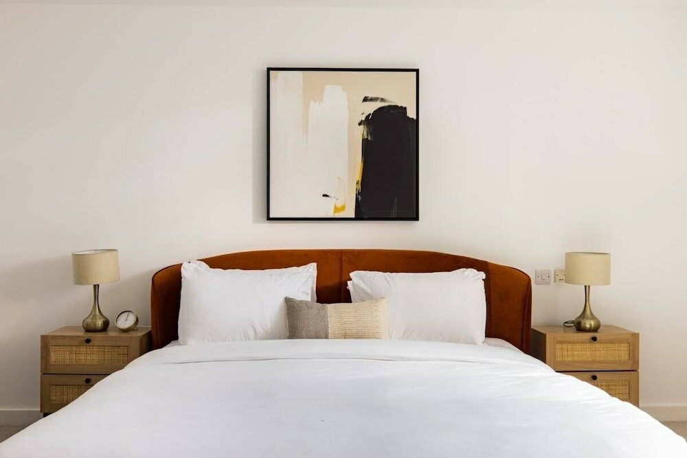 Фото The Clapham - Captivating 2bdr With Garden & Parking