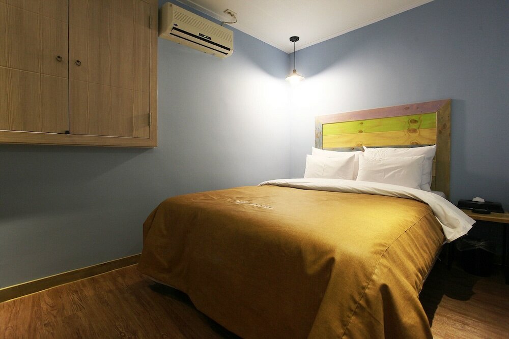 Фото Yeongdeungpogucheong Station SL