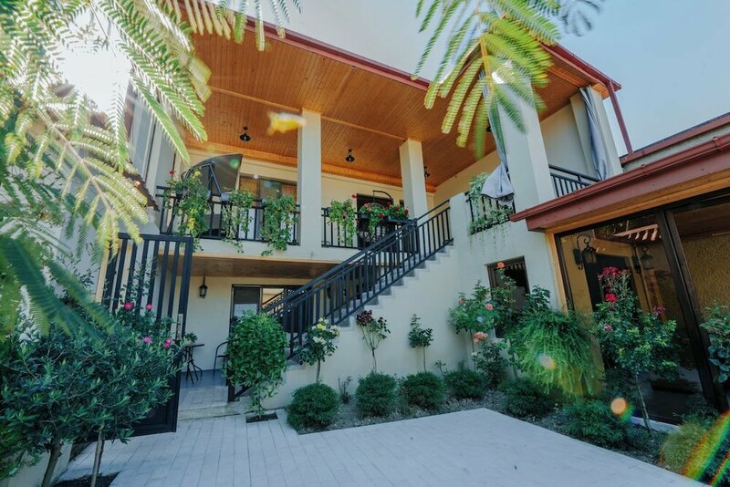 Гостиница Hotel Kera Rooms в Телави