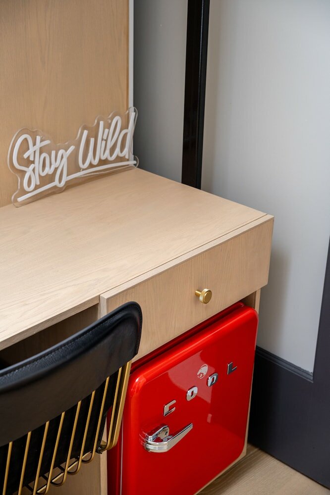 Фото Little Charlie Hotel