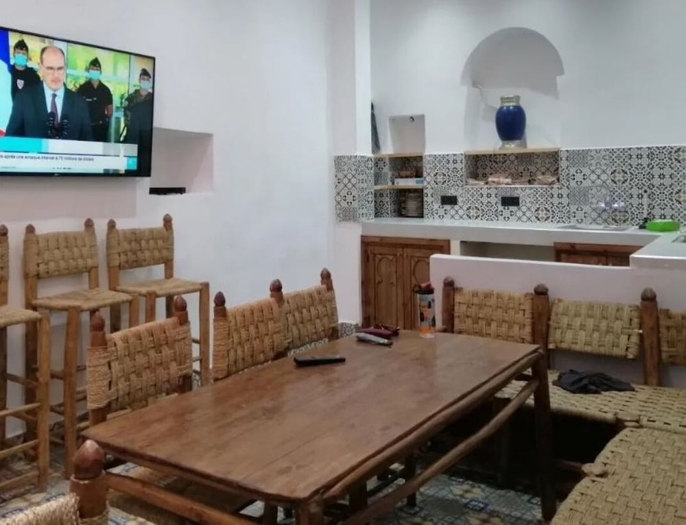 Фото Hostel Laksour