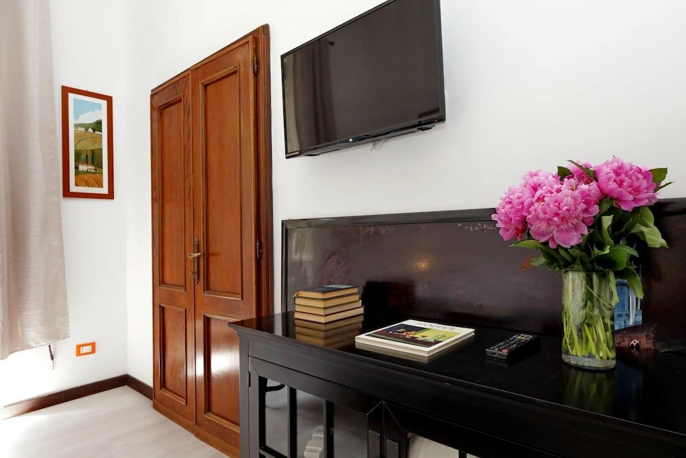 Фото Cavour Square Apartment