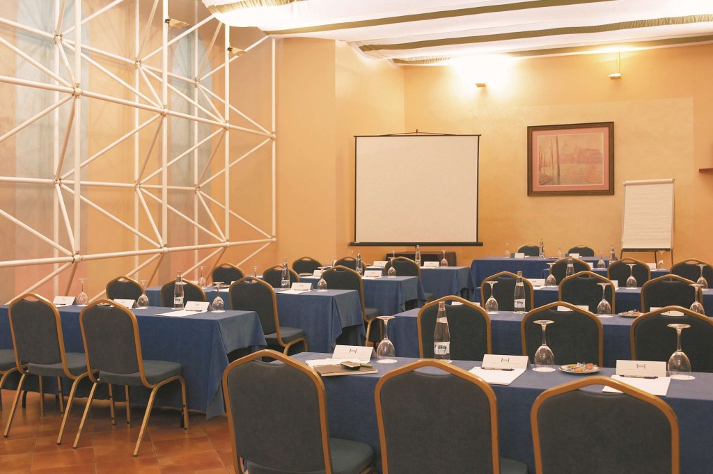 Фото Hesperia Zaragoza Centro