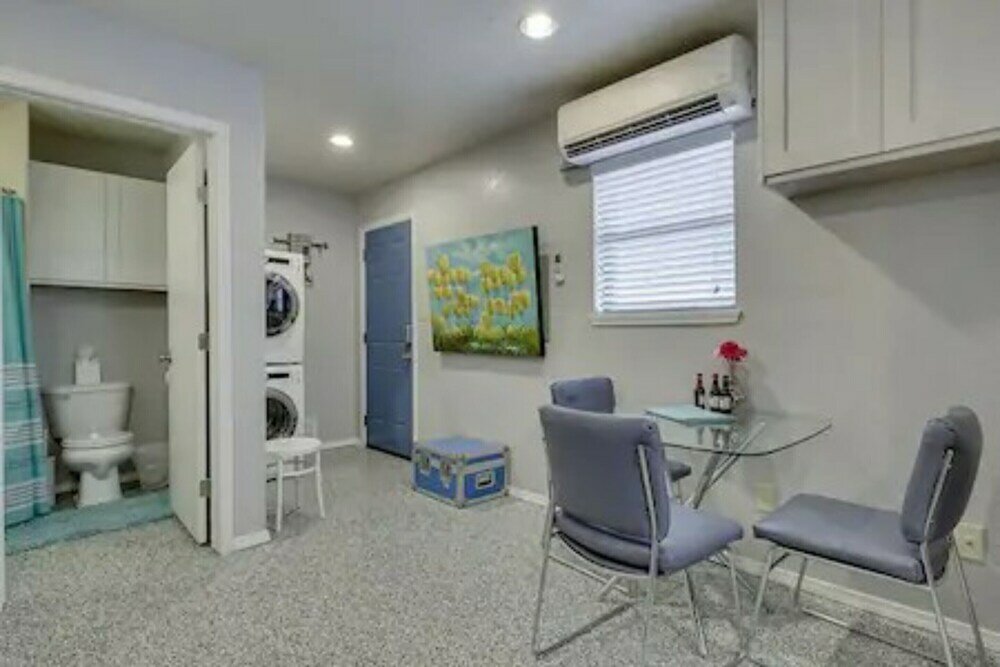 Фото Garage Studio near Oushc Hospital