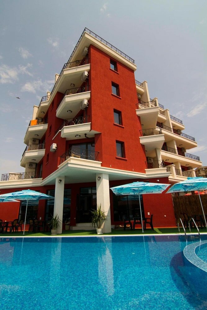 Фото отеля 1