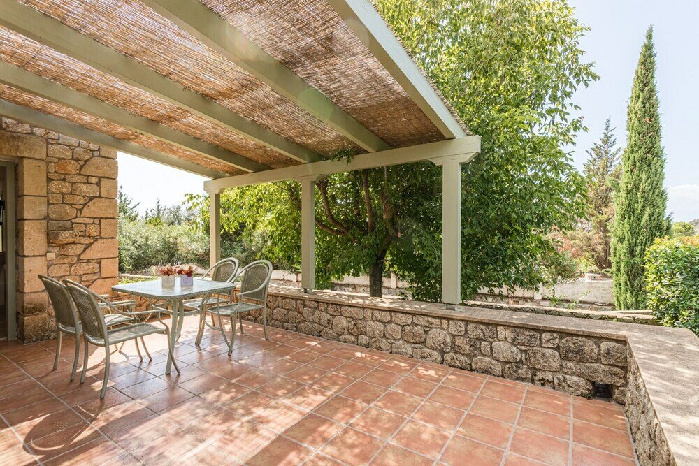 Фото Lithos Stoupa Villas