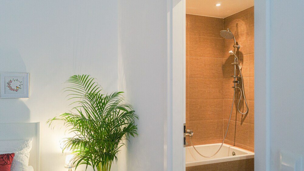 Фото Modern Apartment Wiener Stadthalle 2