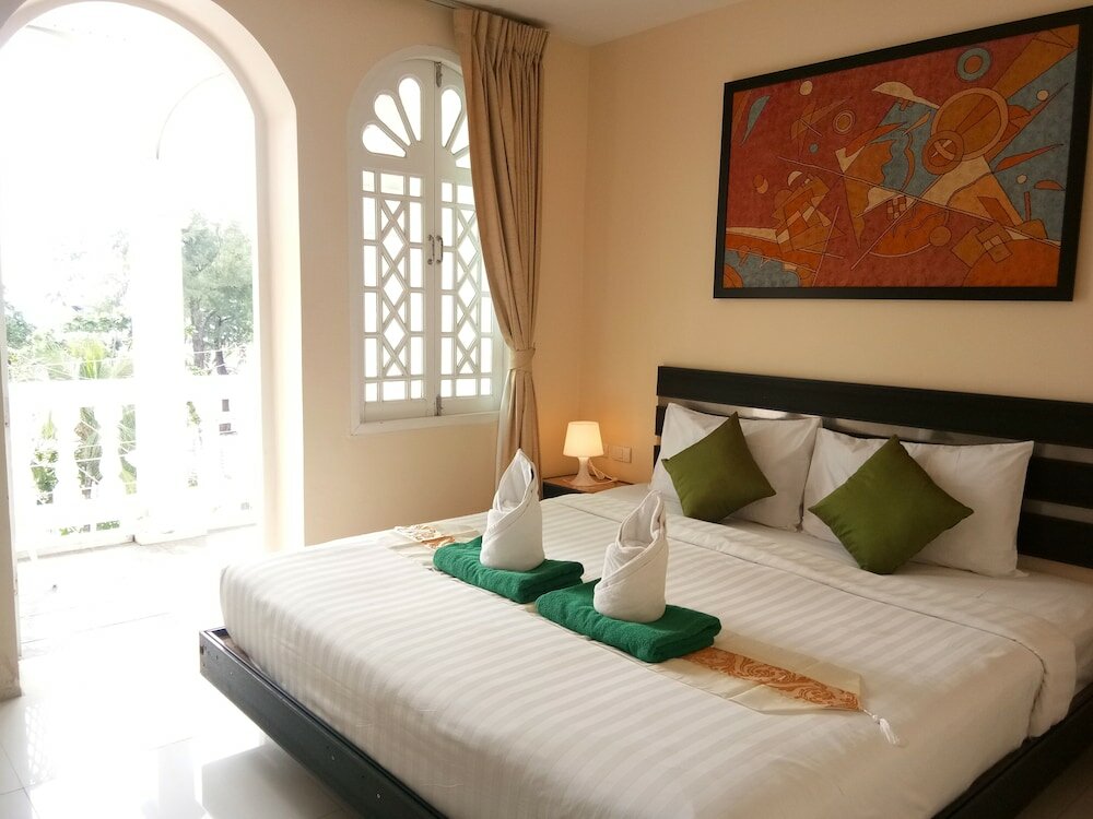 Фото Island Patong Beachfront Apartments