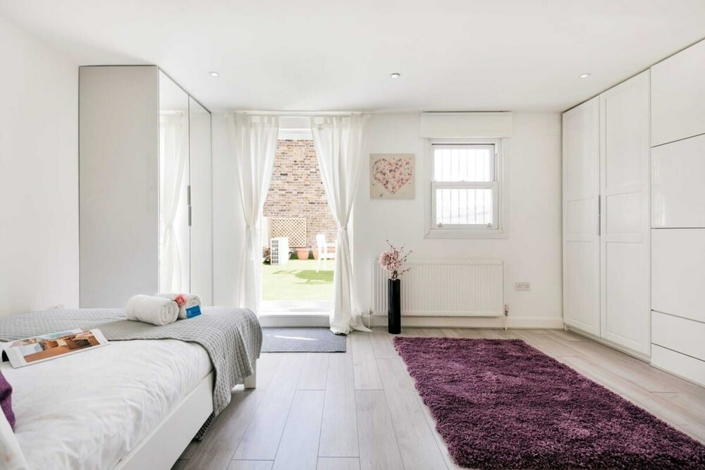 Фото Earl's Court Ongar Road Apartments by Flying Butler