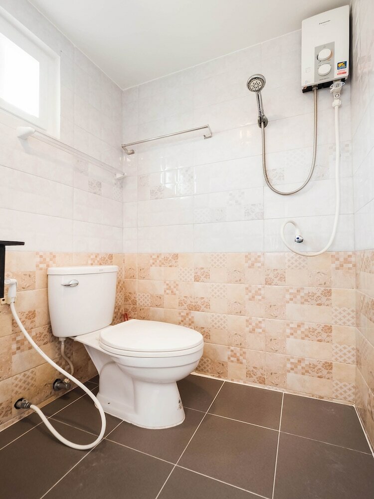 Фото Oyo 1157 Ploy Pailin Place