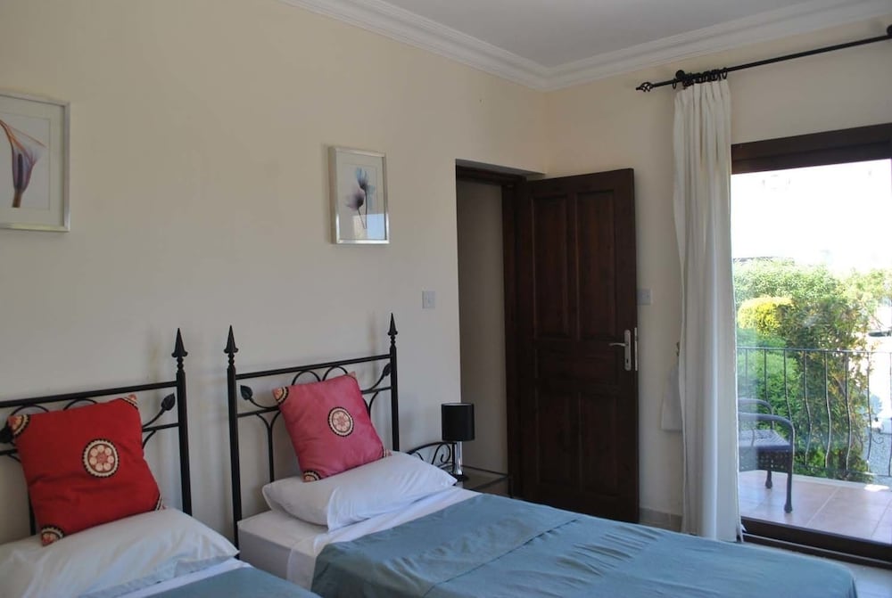 Фото Villa Sunset 4 by Amy Villas