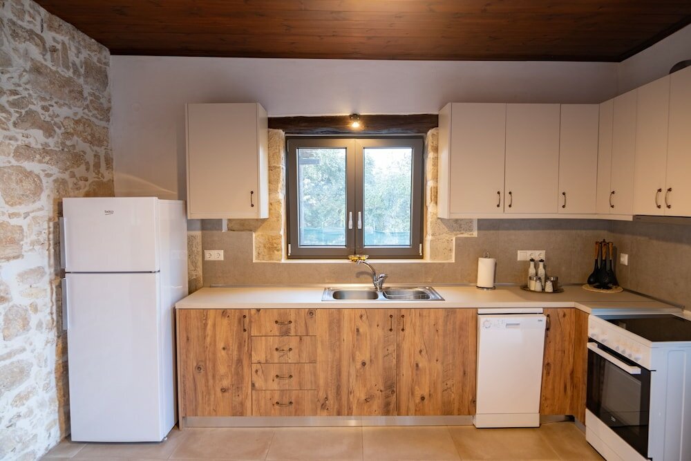 Фото Traditional Villa in Fres