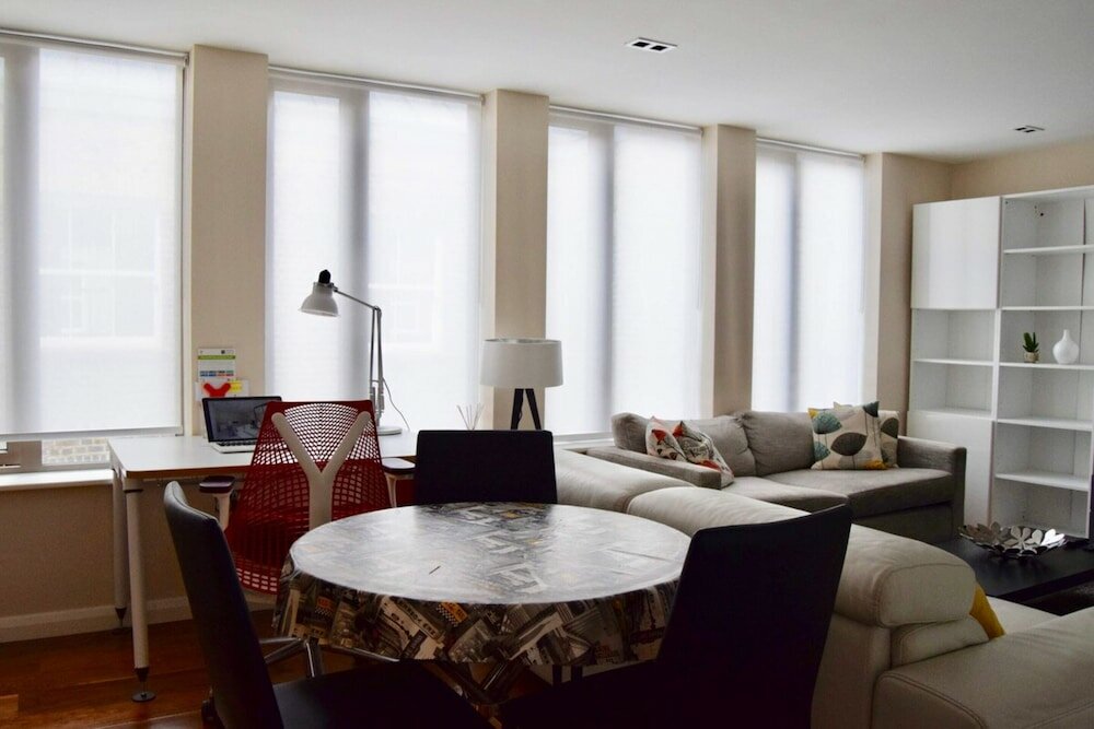 Фото Bright and Modern 1 Bedroom Flat in The Centre of London