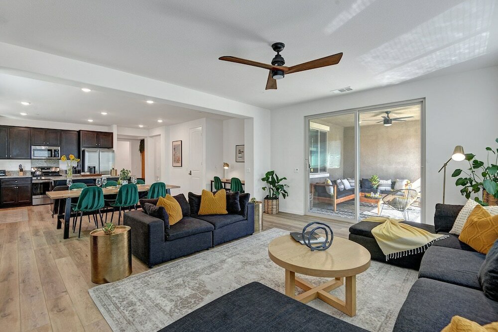 Фото The Gryffin