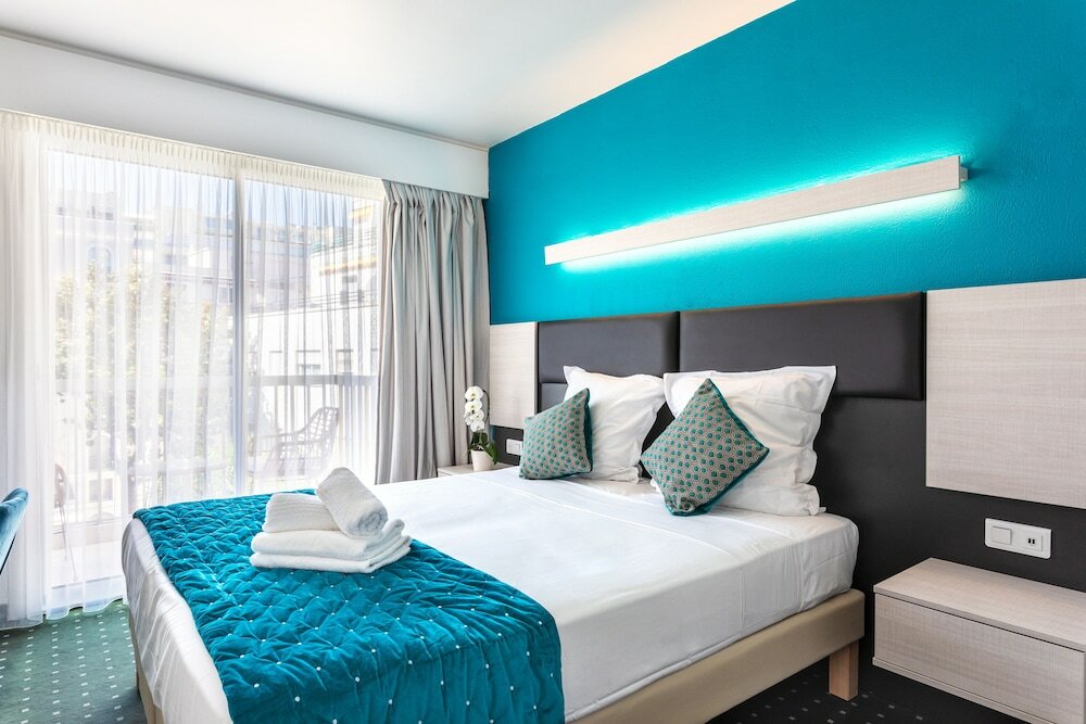 Фото Hotel Jardin Croisette