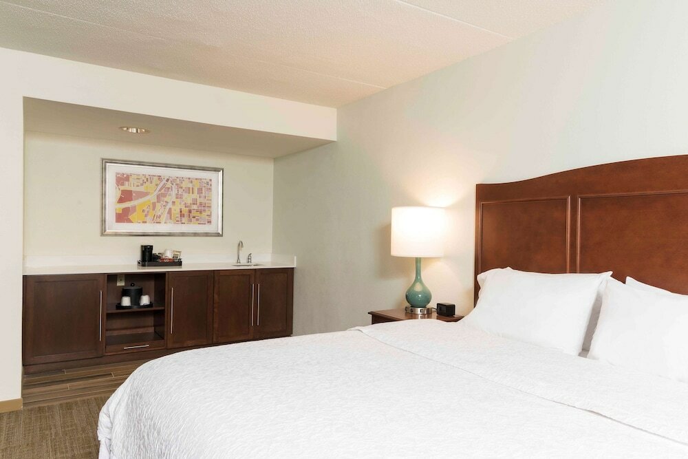 Фото Hampton Inn Grand Rapids-North