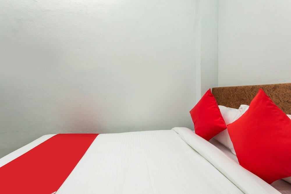 Фото Oyo 28472 Hotel Shree Palace