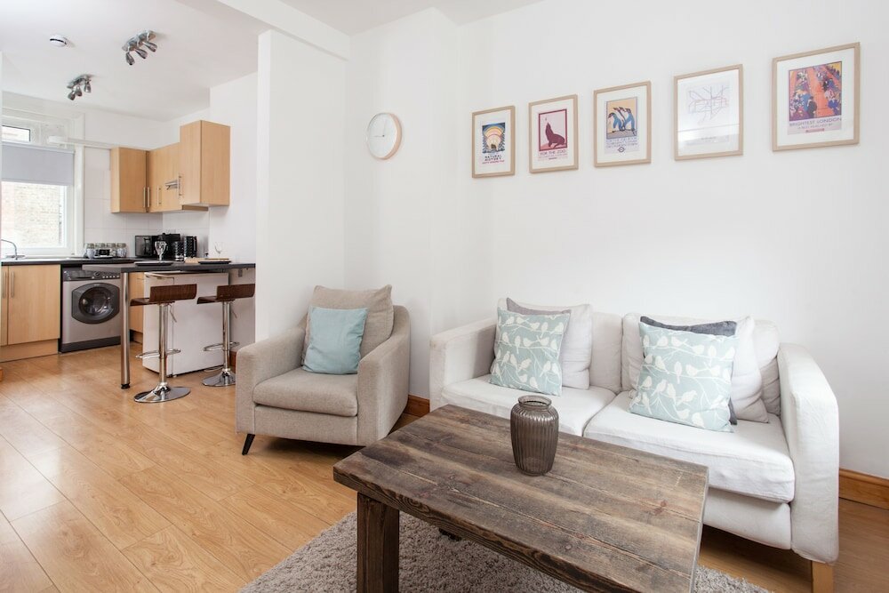 Фото Basic Apartment for Two Amazing Location