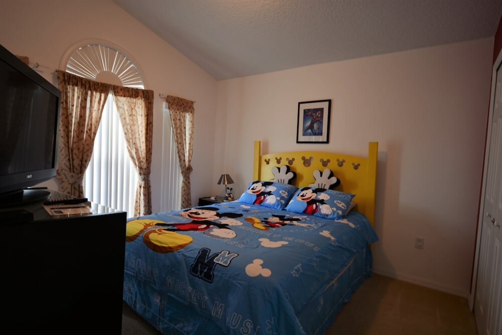 Фото 4726 4-bedroom Pool Home, cumbrian Lakes Kissimmee