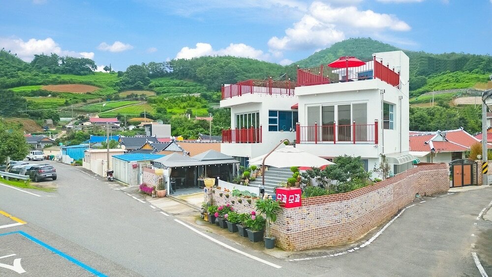 Фото Yeosu Mogwa Pension