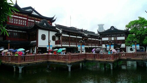 Гостиница Miju House Gubei-a small white building beside Shanghai oil painting sculpture institute в Шанхае