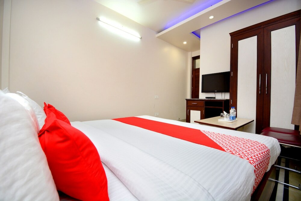 Фото Oyo 8361 Leela Residency