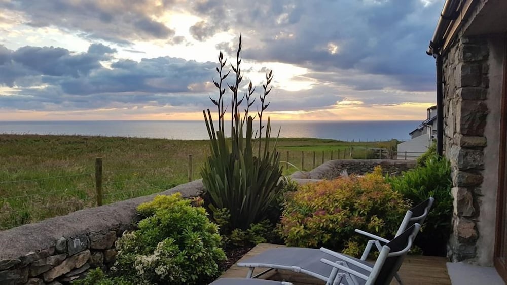 Фото The Tack Room