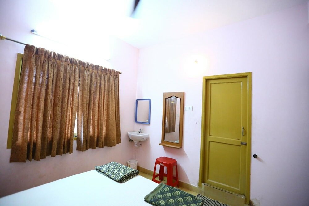 Фото Abirami Residency