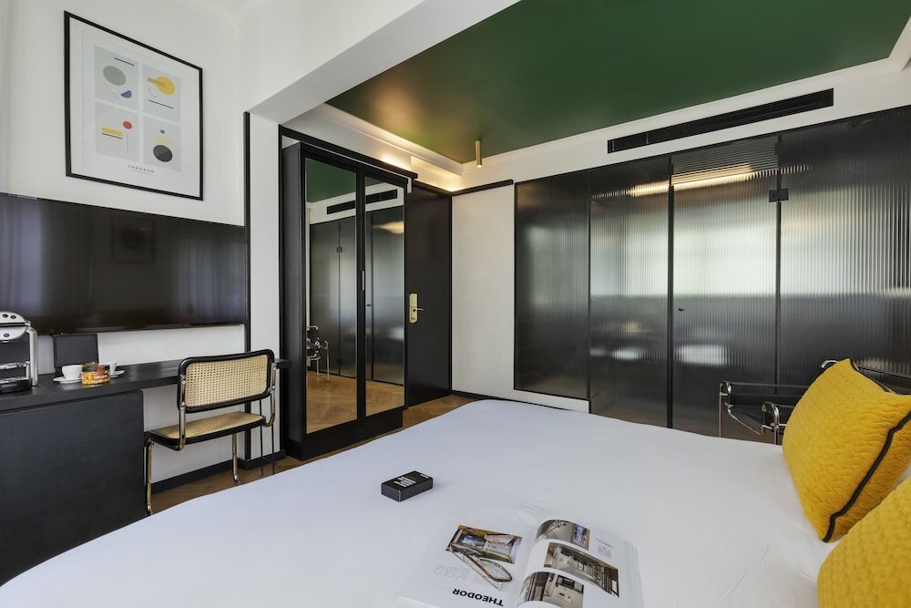 Фото Theodor Brown Rothschild