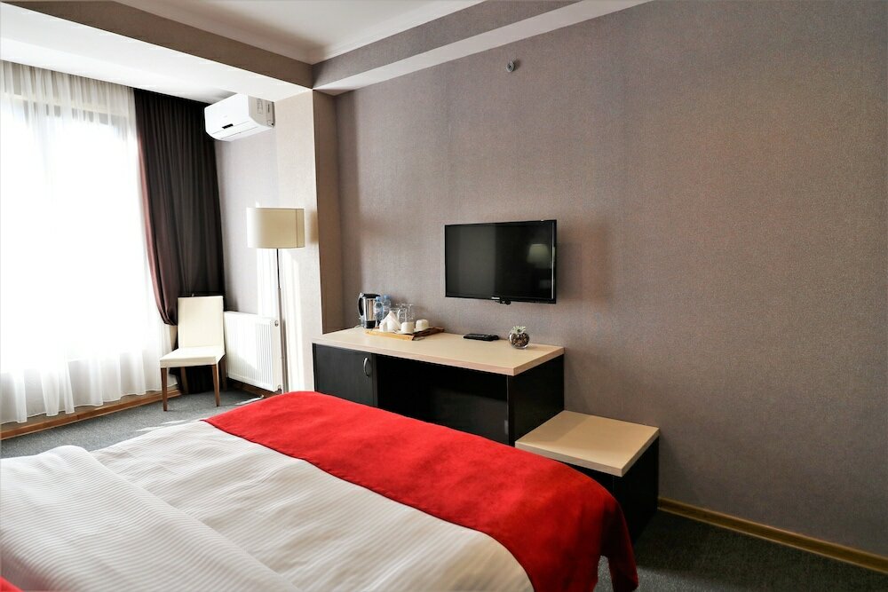 Фото East Gate Boutique Hotel