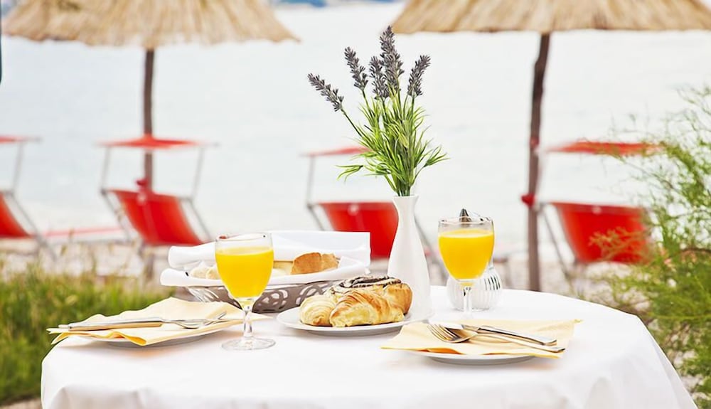 Фото Hotel Tamaris