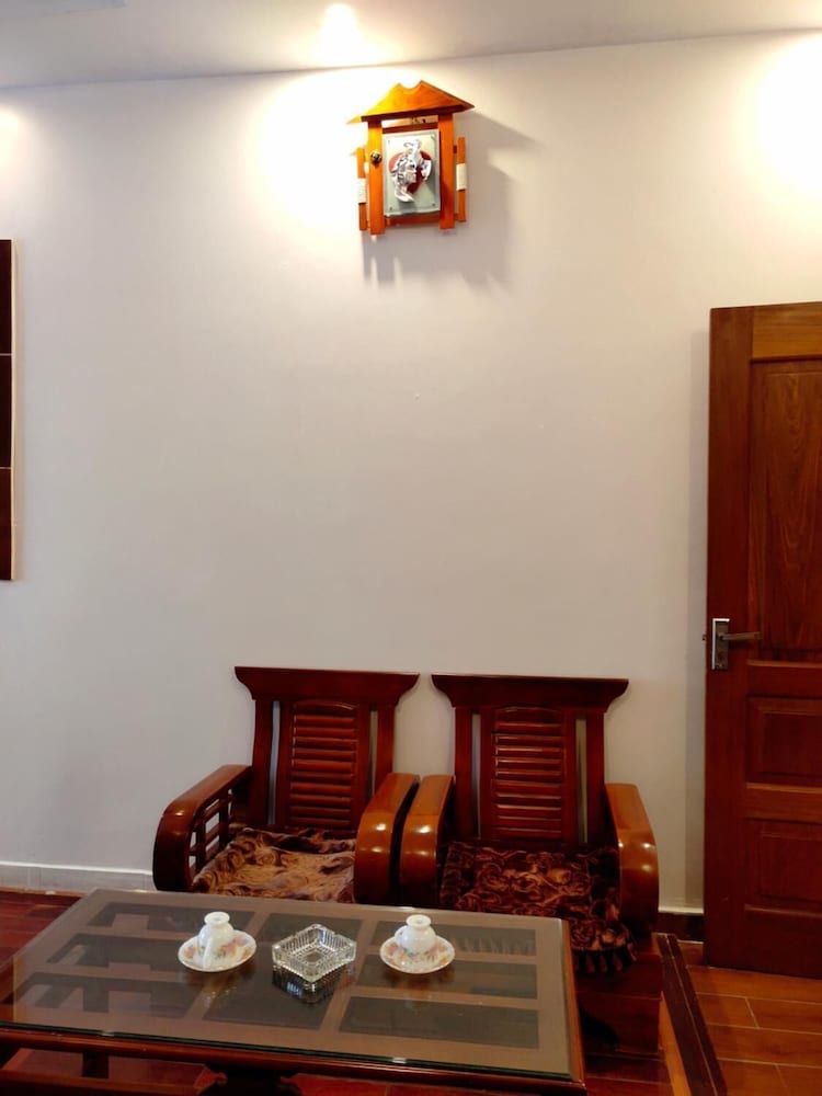 Фото Luxury Hotel Hai Phong