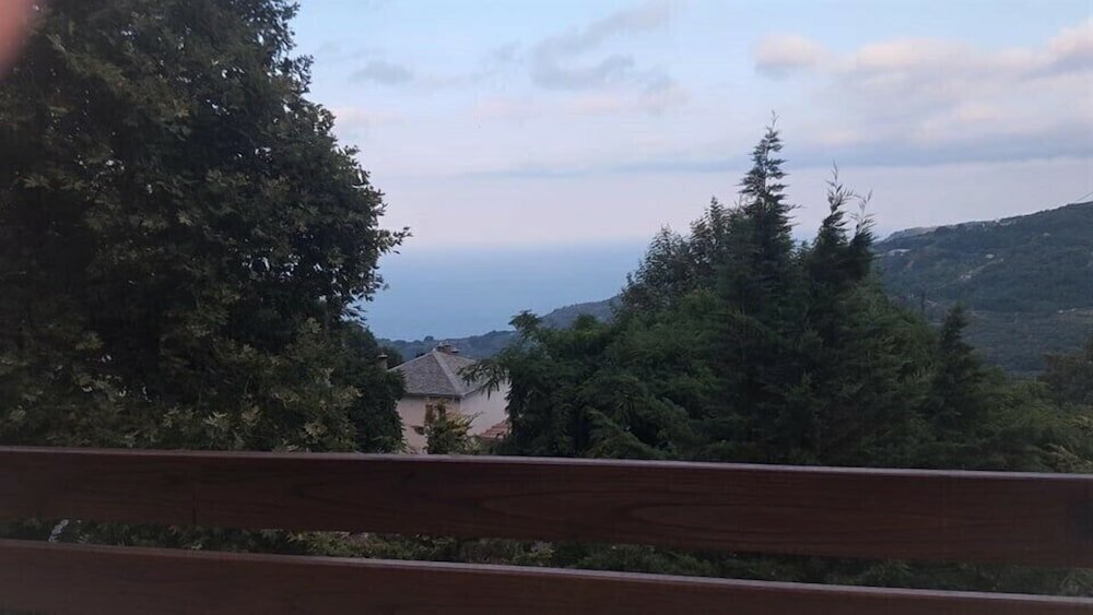 Фото Victoria's Country Apartments