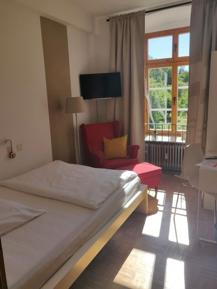 Фото Gästehaus Abtei Sayn