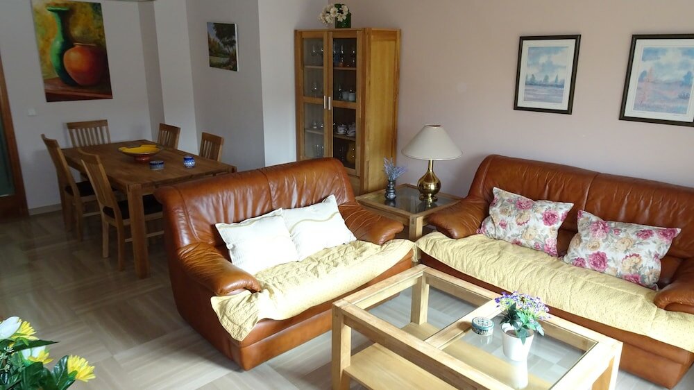 Фото Piso Exclusivo EN Zona Residencial. Manolete