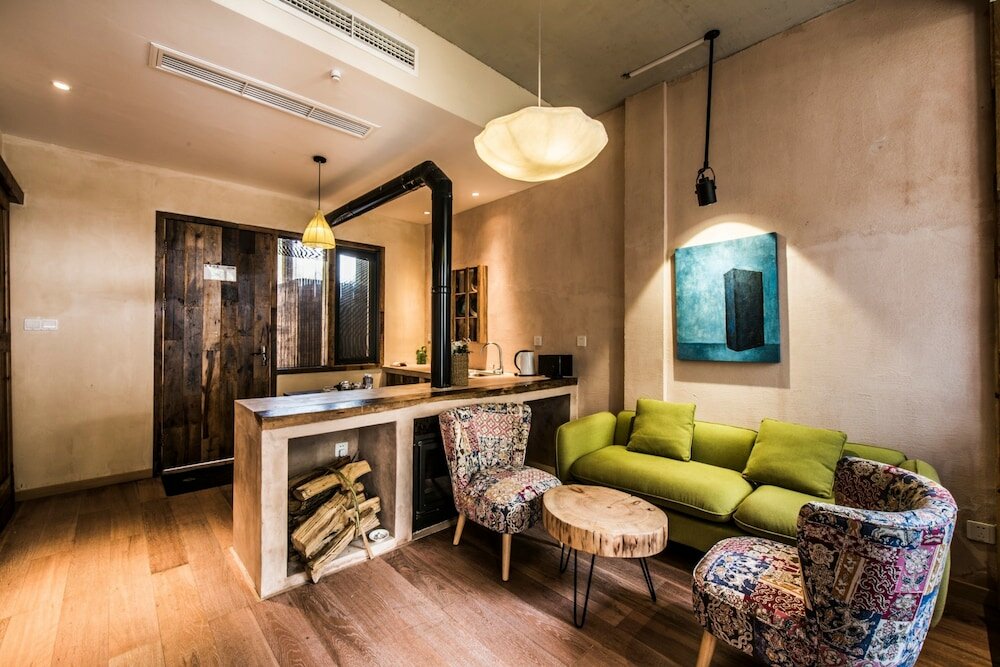 Фото Go Native Downtown House Ningbo