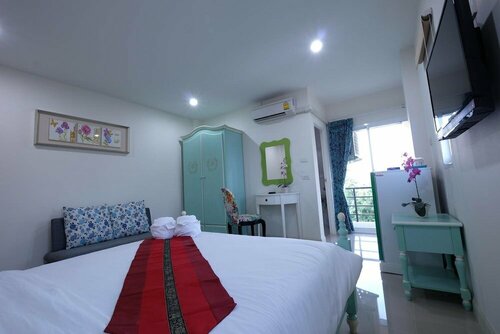 Гостиница Privacy Residence Lopburi в Лопбури