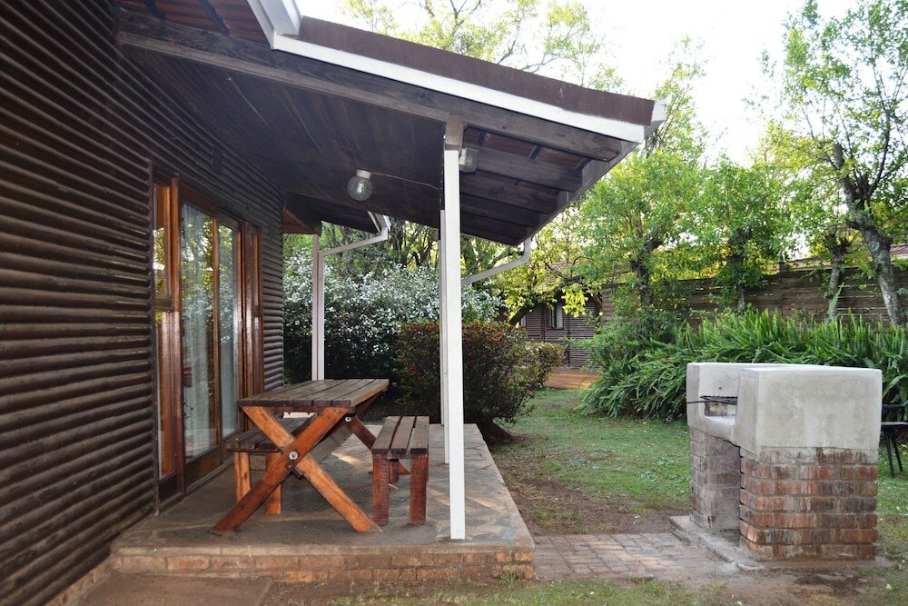 Фото Log Cabin & Settlers Village