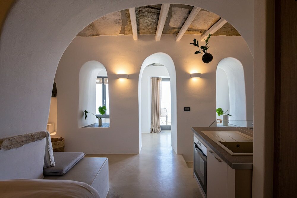 Фото Living Theros Luxury Suites