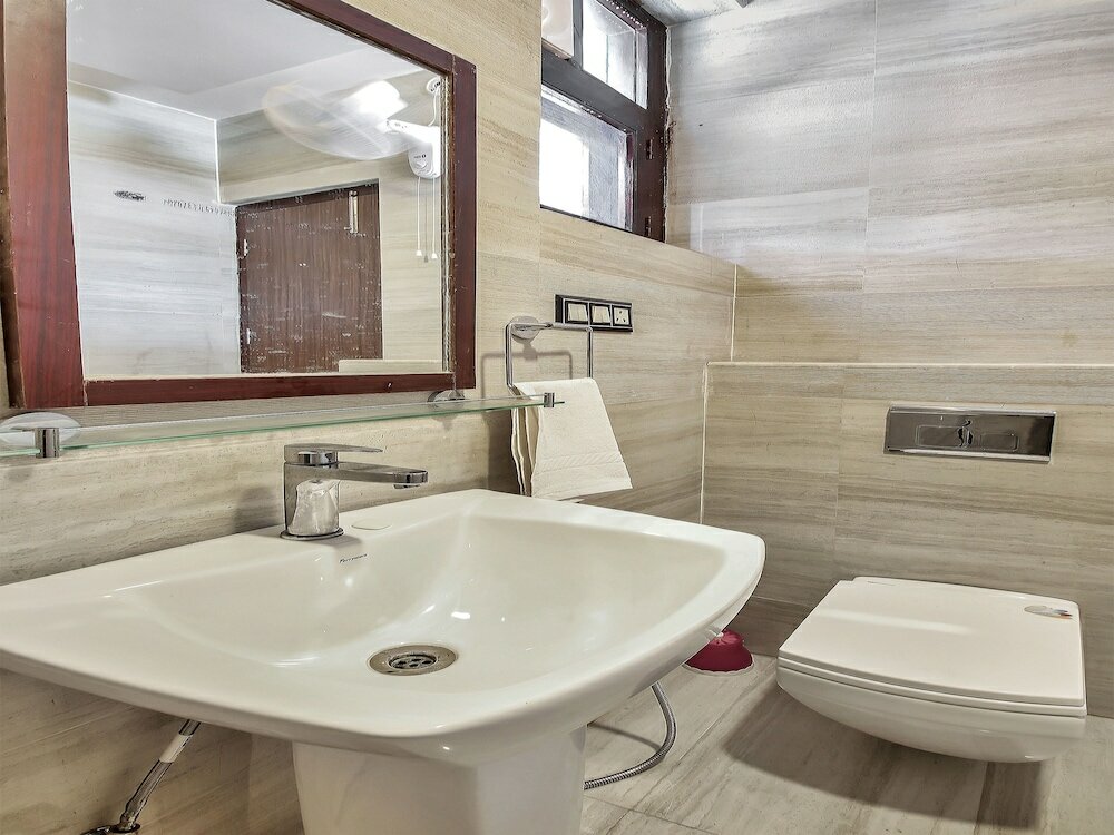 Фото Oyo 9744 Helios Homestay