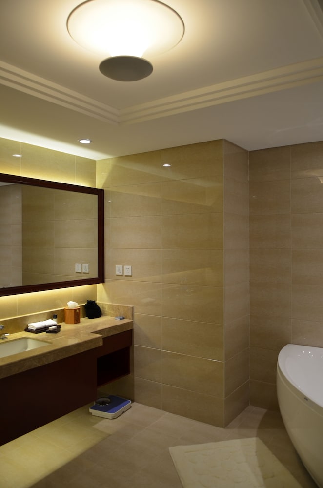 Фото Wuxi Lakeview Park Resort