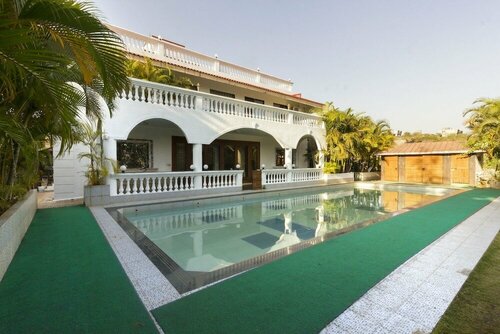 Гостиница GuestHouser 4 Bhk Bungalow 7283 в Лонавала