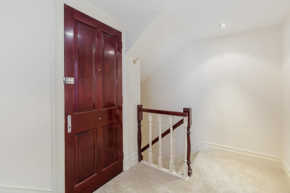 Фото Harrods Luxury Apartments