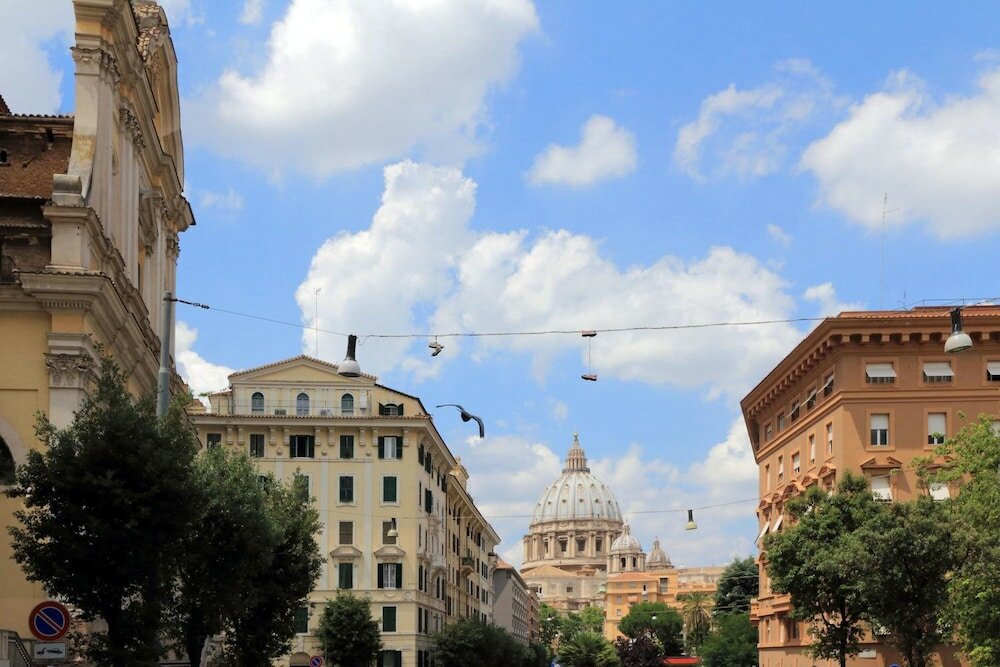 Фото La Stazione Del Vaticano