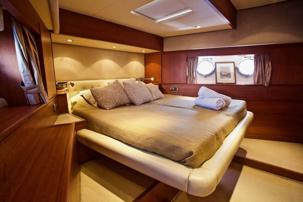 Фото Italy Luxury Yacht Charter