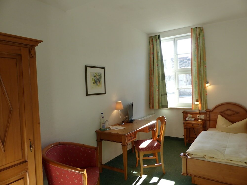 Фото Hotel zum Brauhaus Lüdde